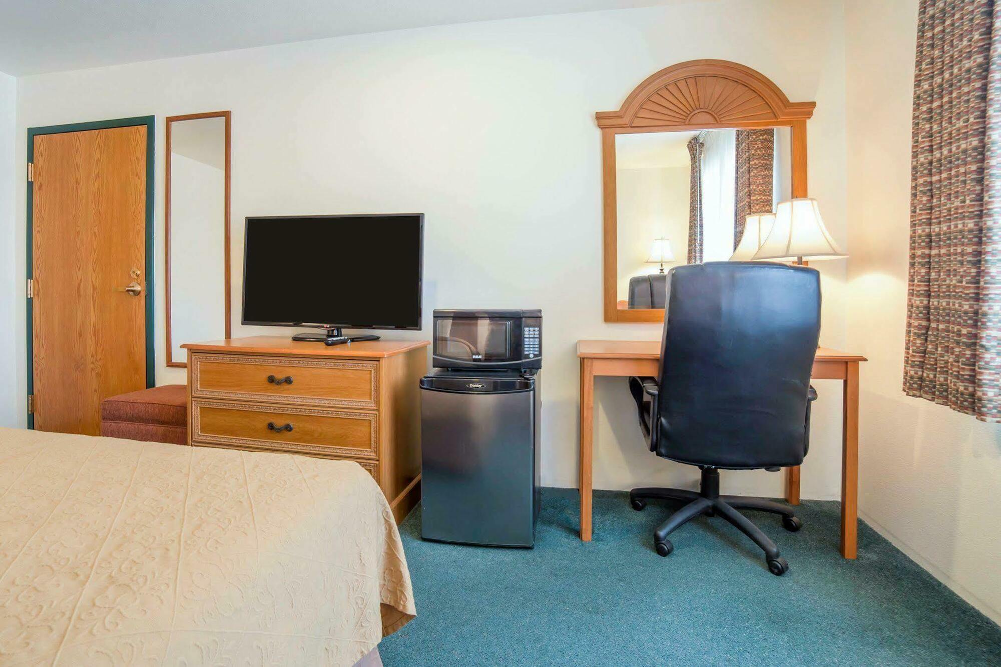 Econo Lodge Livingston Gateway To Yellowstone Bagian luar foto